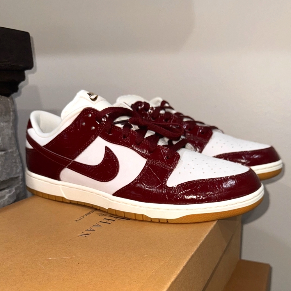 NIKE DUNK LOW DARK TEAM RED CROC New
